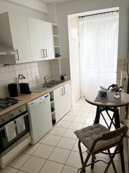 Stylish Two Bedroom Flat Apartamento *